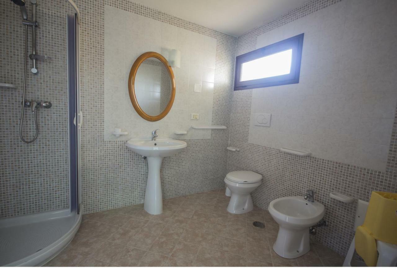 Salentomigliore Casa Vacanze San Pancrazio Salentino Luaran gambar